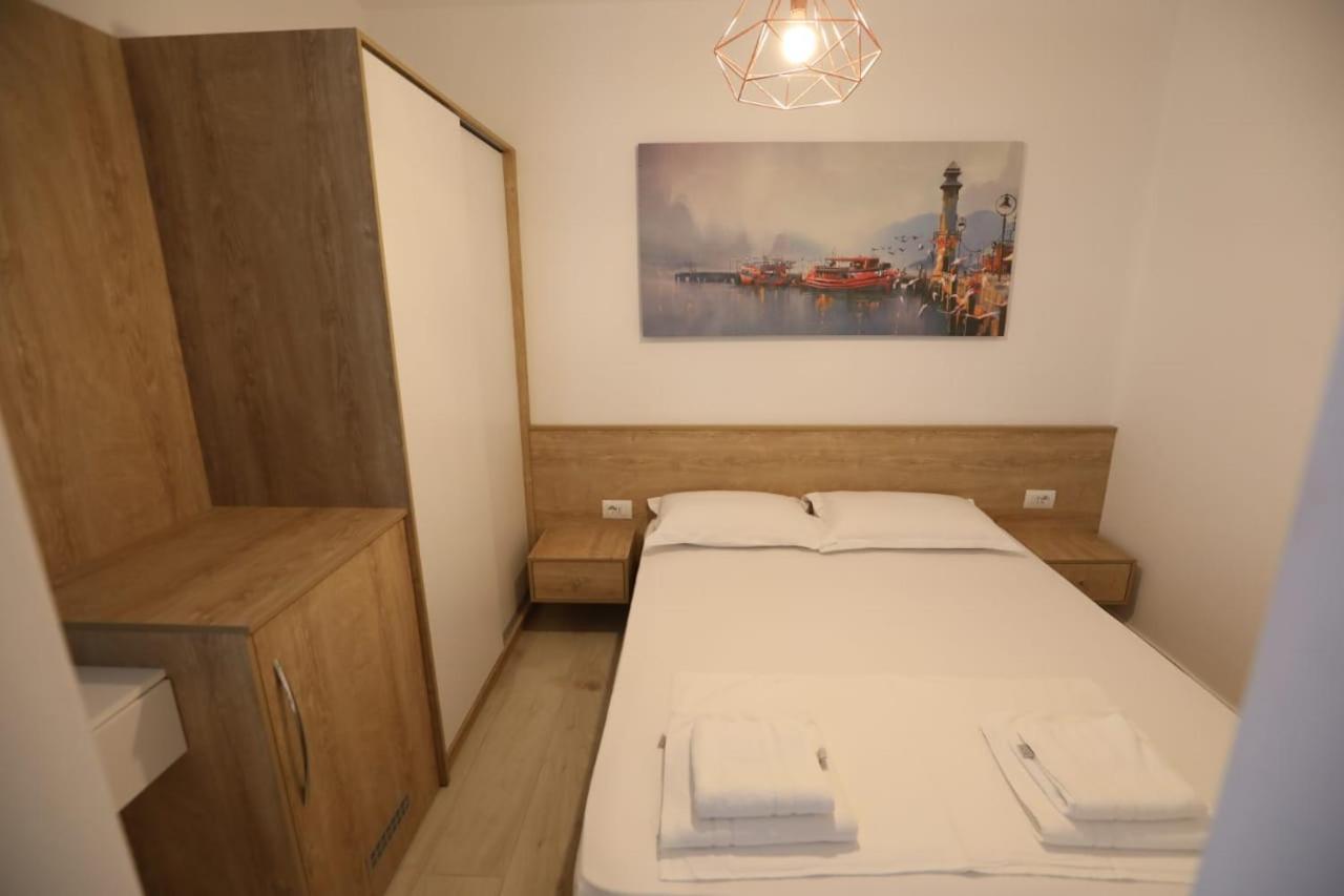 Apart-Hotel Alvi Sarandë Exteriér fotografie