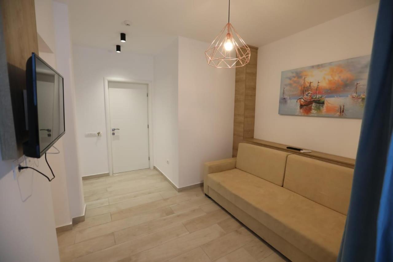 Apart-Hotel Alvi Sarandë Exteriér fotografie